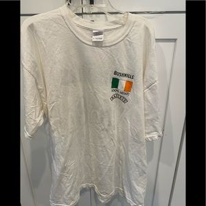 Vintage 1608 White Bushmills Whiskey Irish Clover Baileys Themed Tshirt Size XL
